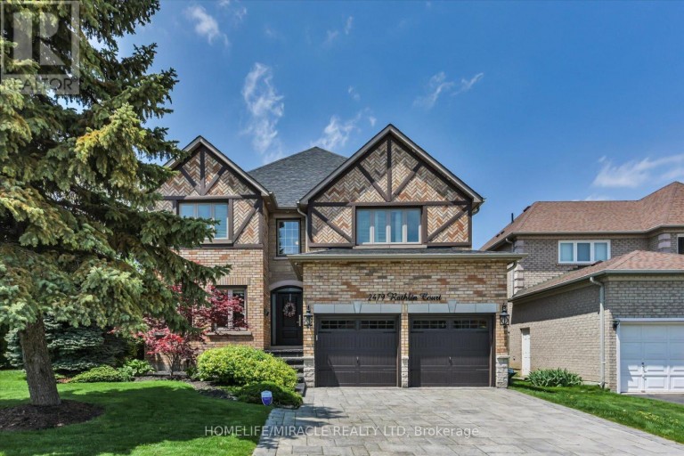 2479 RATHLIN COURT, Mississauga (Sheridan), Ontario, L5K2S4