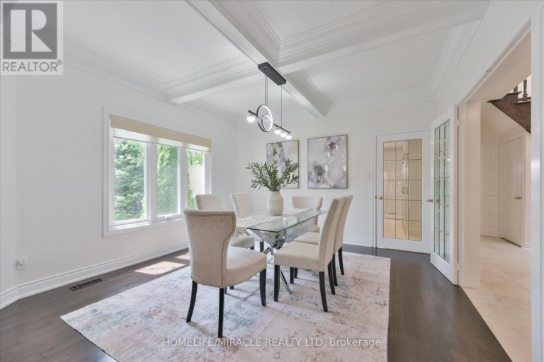 2479 RATHLIN COURT, Mississauga (Sheridan), Ontario, L5K2S4
