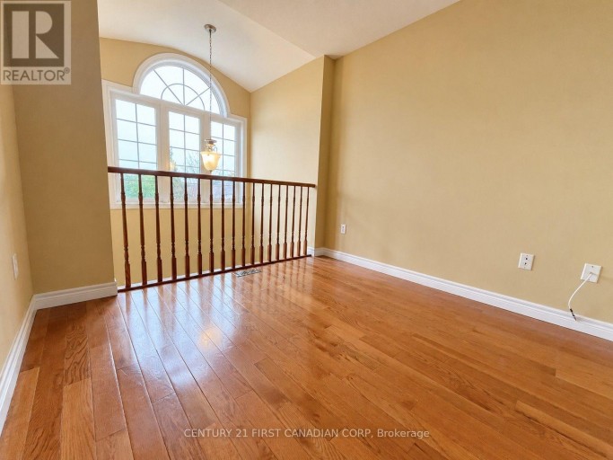 2052 BLACKWATER ROAD, London North (North B), Ontario, N5X4K1
