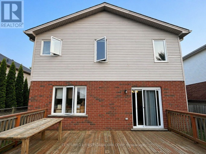 2052 BLACKWATER ROAD, London North (North B), Ontario, N5X4K1