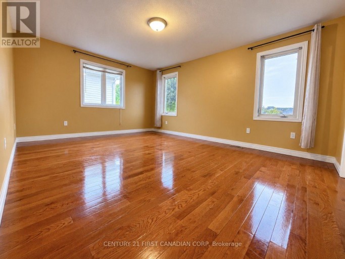 2052 BLACKWATER ROAD, London North (North B), Ontario, N5X4K1