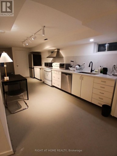 9 IVAN NELSON DRIVE, Toronto (Westminster-Branson), Ontario, M2R3P6
