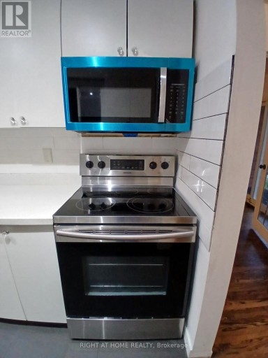 9 IVAN NELSON DRIVE, Toronto (Westminster-Branson), Ontario, M2R3P6