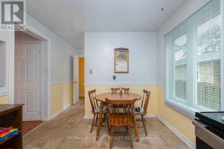 10 COLETTE DRIVE, Whitby (Downtown Whitby), Ontario, L1N6G7