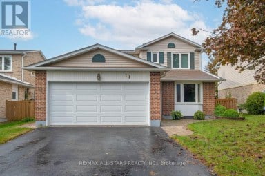 10 COLETTE DRIVE Whitby (Downtown Whitby) Ontario photo 2