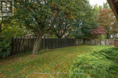 10 COLETTE DRIVE Whitby (Downtown Whitby) Ontario photo 4