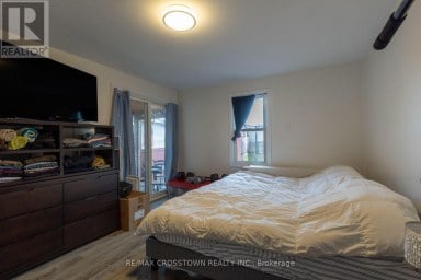 86 VICTORIA STREET Barrie (400 North) Ontario photo 10