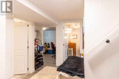 86 VICTORIA STREET Barrie (400 North) Ontario photo 16