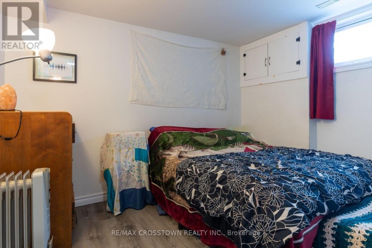 86 VICTORIA STREET, Barrie (400 North), Ontario, L4N2J1