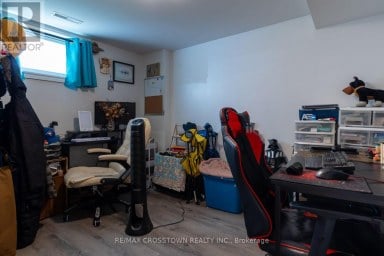 86 VICTORIA STREET Barrie (400 North) Ontario photo 23