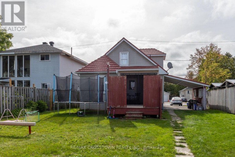 86 VICTORIA STREET, Barrie (400 North), Ontario, L4N2J1