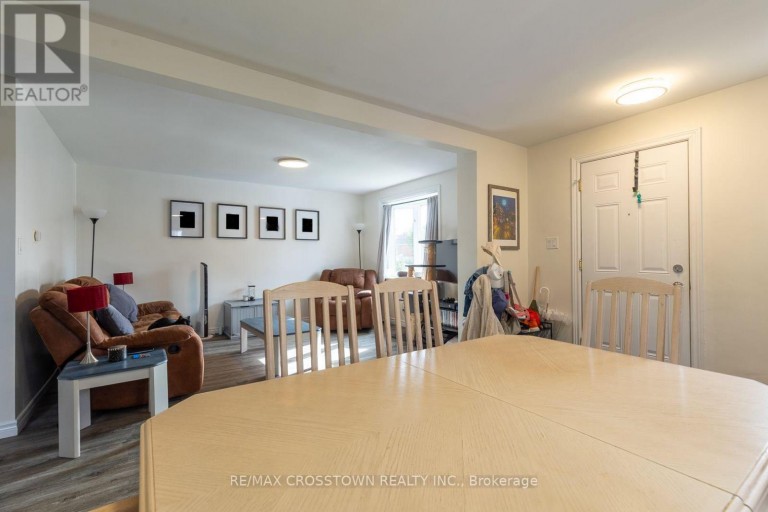 86 VICTORIA STREET, Barrie (400 North), Ontario, L4N2J1