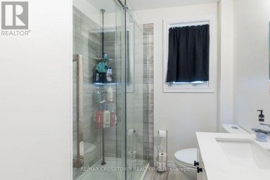 86 VICTORIA STREET Barrie (400 North) Ontario photo 9