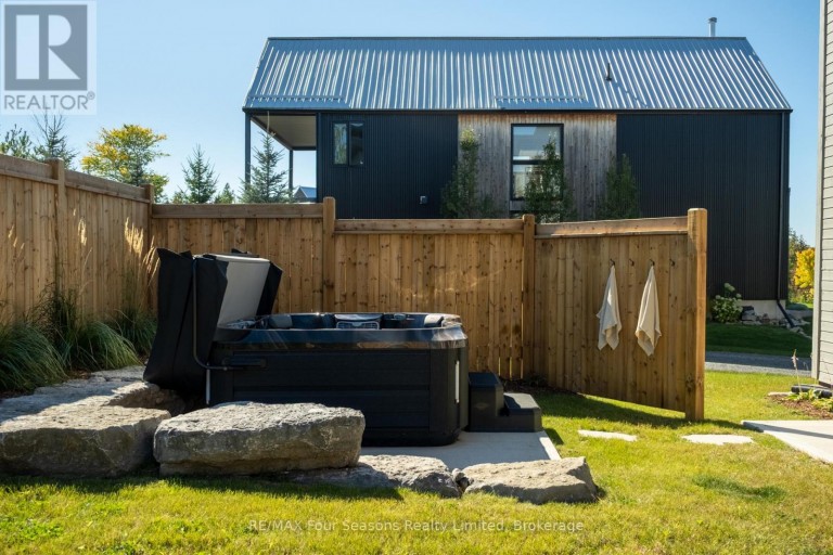 118 GEORGE MCRAE ROAD, Blue Mountains, Ontario, N0H1J0