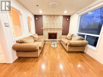 32 MADISON STREET Brampton (Central Park) Ontario photo 19