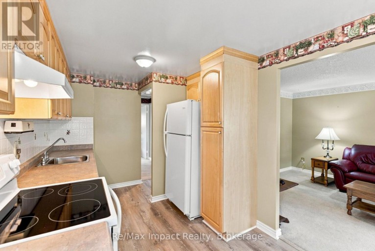 822 SOUTHDOWN STREET, Oshawa (Donevan), Ontario, L1H7X3