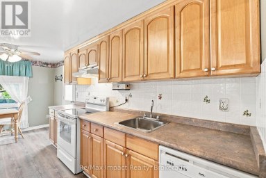 822 SOUTHDOWN STREET Oshawa (Donevan) Ontario photo 13