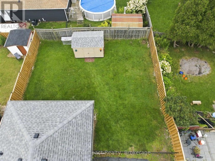 822 SOUTHDOWN STREET, Oshawa (Donevan), Ontario, L1H7X3