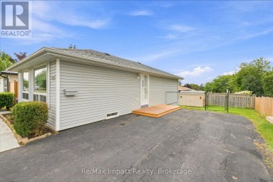 822 SOUTHDOWN STREET Oshawa (Donevan) Ontario photo 44