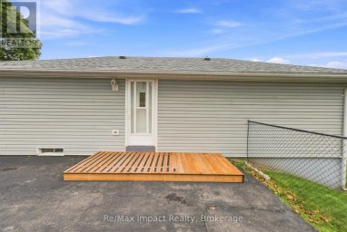 822 SOUTHDOWN STREET Oshawa (Donevan) Ontario photo 45