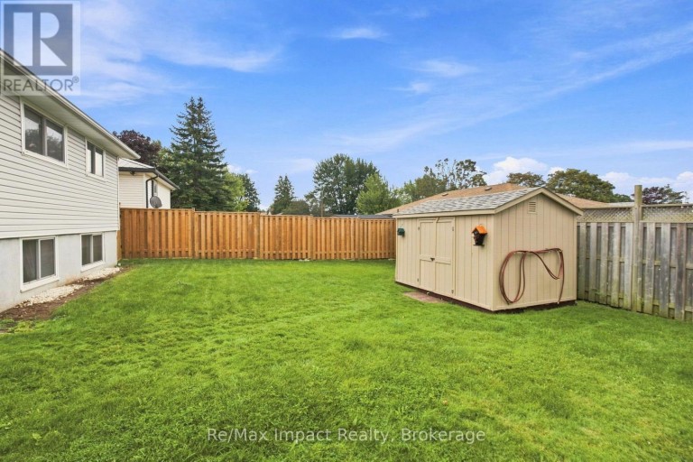 822 SOUTHDOWN STREET, Oshawa (Donevan), Ontario, L1H7X3