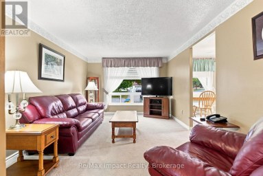 822 SOUTHDOWN STREET Oshawa (Donevan) Ontario photo 7