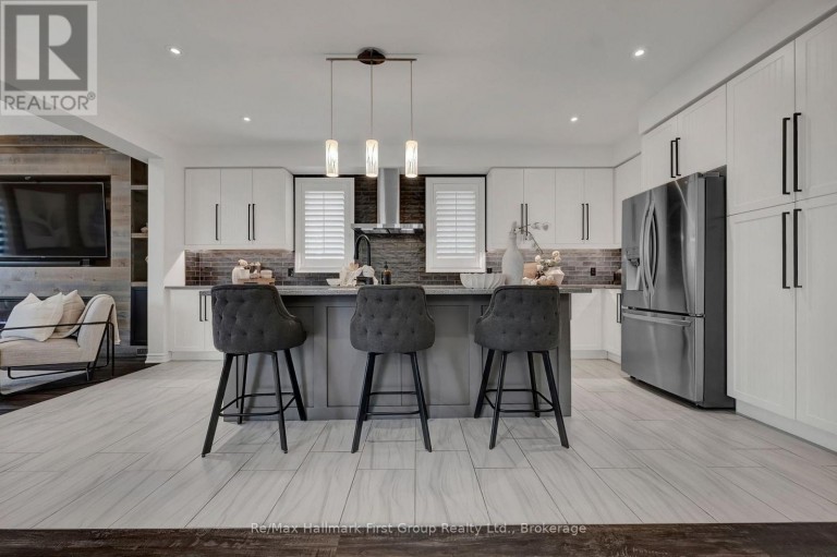 112 ROY NICHOLS DRIVE, Clarington (Courtice), Ontario, L1E0H7