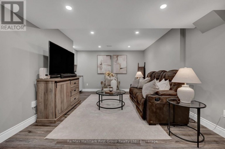 112 ROY NICHOLS DRIVE, Clarington (Courtice), Ontario, L1E0H7