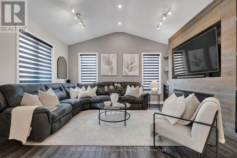 112 ROY NICHOLS DRIVE, Clarington (Courtice), Ontario, L1E0H7