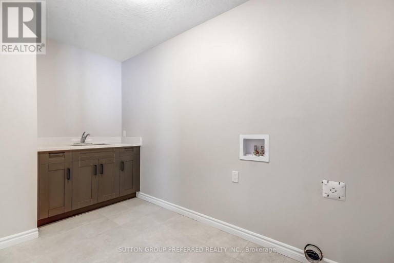 3956 MIA AVENUE, London South (South W), Ontario, N6L0H4