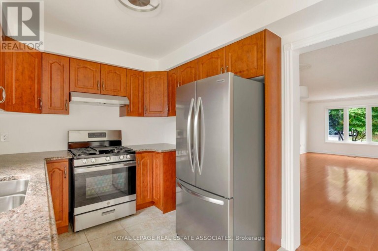 1410 WAKEHURST CRESCENT, Oakville (CV Clearview), Ontario, L6J6T6