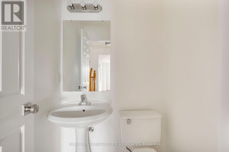 1410 WAKEHURST CRESCENT, Oakville (CV Clearview), Ontario, L6J6T6