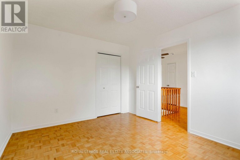 1410 WAKEHURST CRESCENT, Oakville (CV Clearview), Ontario, L6J6T6
