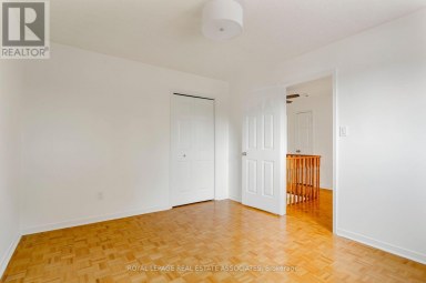 1410 WAKEHURST CRESCENT Oakville (CV Clearview) Ontario photo 36