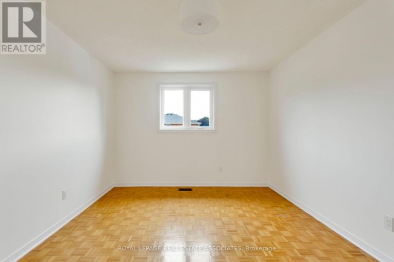 1410 WAKEHURST CRESCENT, Oakville (CV Clearview), Ontario, L6J6T6