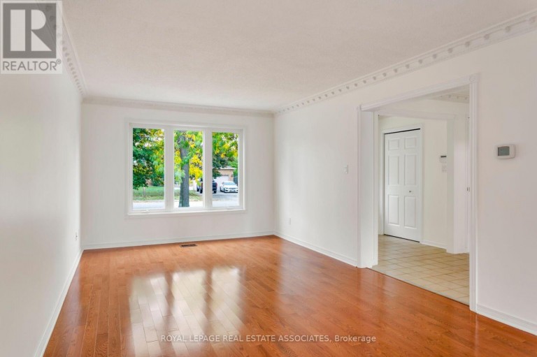 1410 WAKEHURST CRESCENT, Oakville (CV Clearview), Ontario, L6J6T6