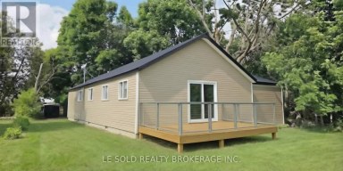 298 COUNTY ROAD 8 Kawartha Lakes (Fenelon) Ontario photo 2