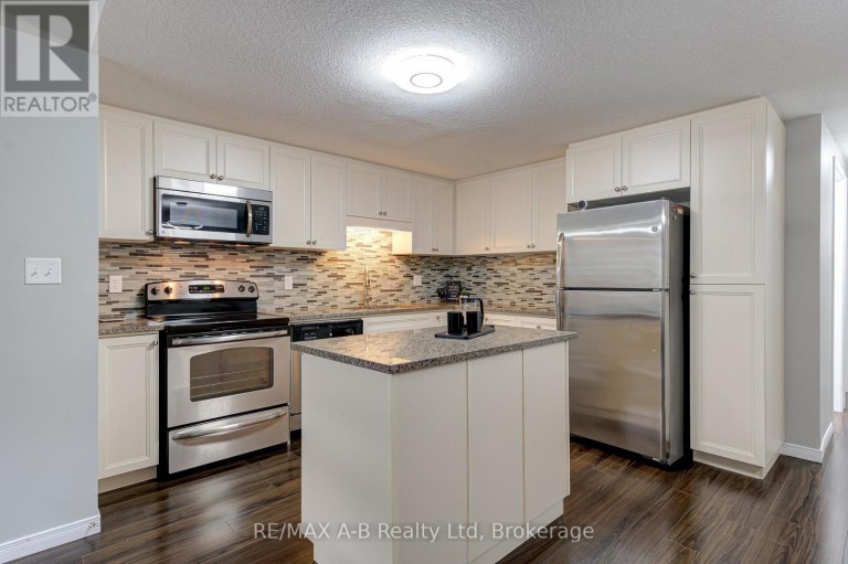 H - 242 RACHEL CRESCENT, Kitchener, Ontario, N2R0E1