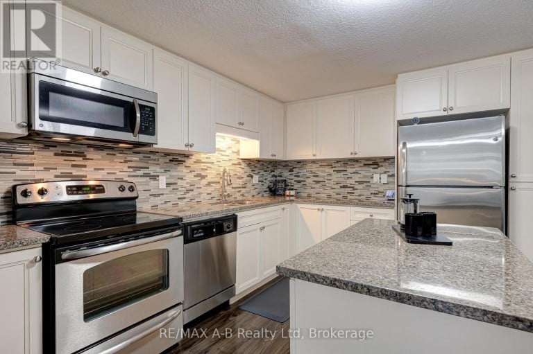 H - 242 RACHEL CRESCENT, Kitchener, Ontario, N2R0E1