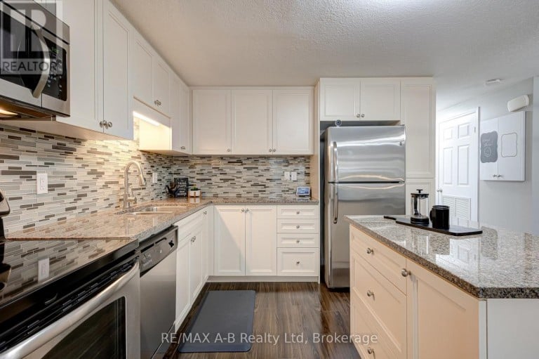 H - 242 RACHEL CRESCENT, Kitchener, Ontario, N2R0E1