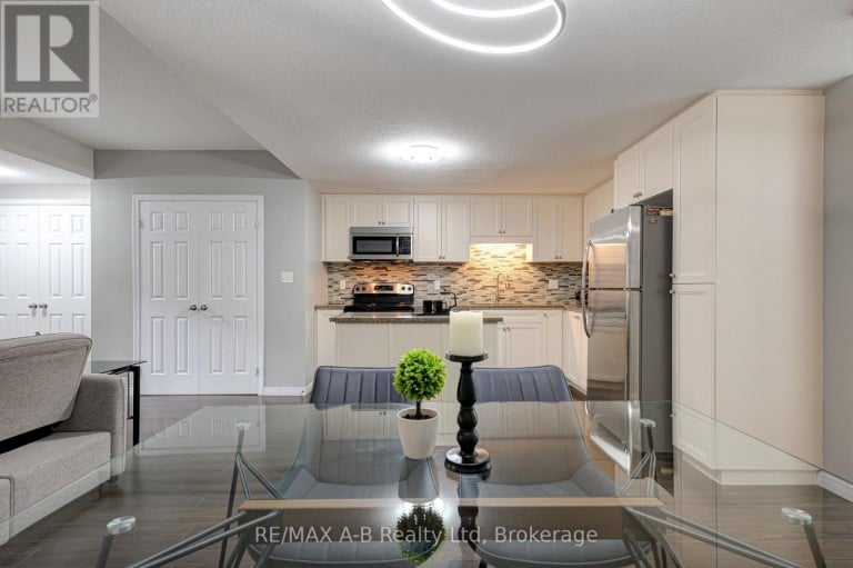 H - 242 RACHEL CRESCENT, Kitchener, Ontario, N2R0E1