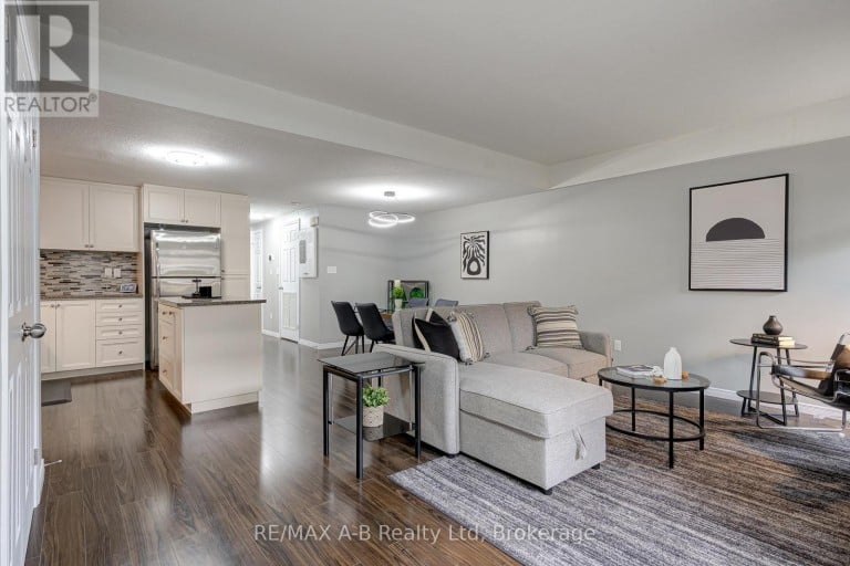 H - 242 RACHEL CRESCENT, Kitchener, Ontario, N2R0E1