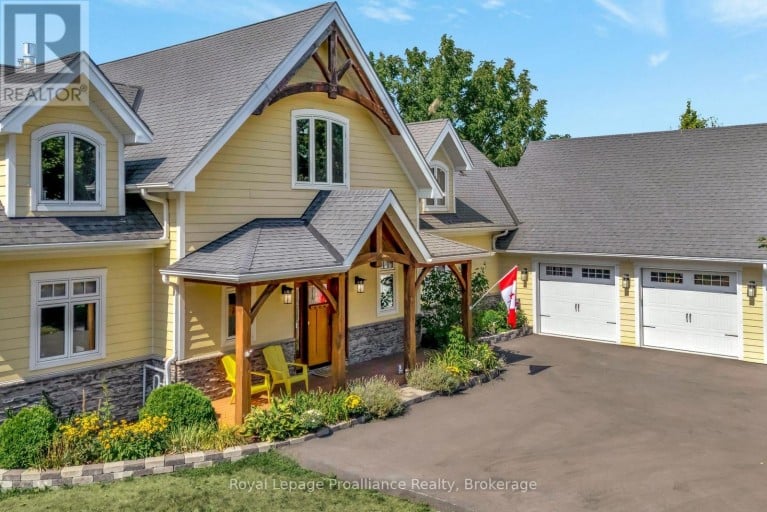12698 LOYALIST PARKWAY, Prince Edward County (Picton Ward), Ontario, K0K2T0