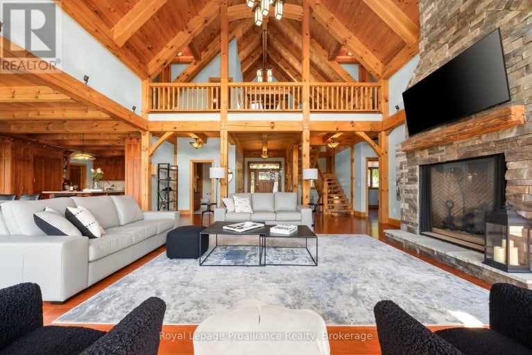 12698 LOYALIST PARKWAY, Prince Edward County (Picton Ward), Ontario, K0K2T0