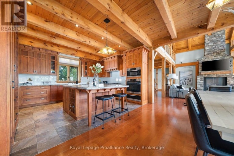 12698 LOYALIST PARKWAY, Prince Edward County (Picton Ward), Ontario, K0K2T0