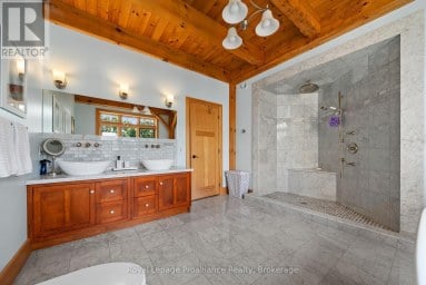 12698 LOYALIST PARKWAY Prince Edward County (Picton Ward) Ontario photo 28