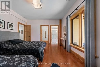 12698 LOYALIST PARKWAY Prince Edward County (Picton Ward) Ontario photo 33
