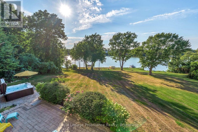 12698 LOYALIST PARKWAY, Prince Edward County (Picton Ward), Ontario, K0K2T0