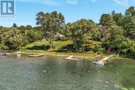 12698 LOYALIST PARKWAY, Prince Edward County (Picton Ward), Ontario