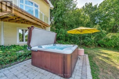 12698 LOYALIST PARKWAY Prince Edward County (Picton Ward) Ontario photo 40